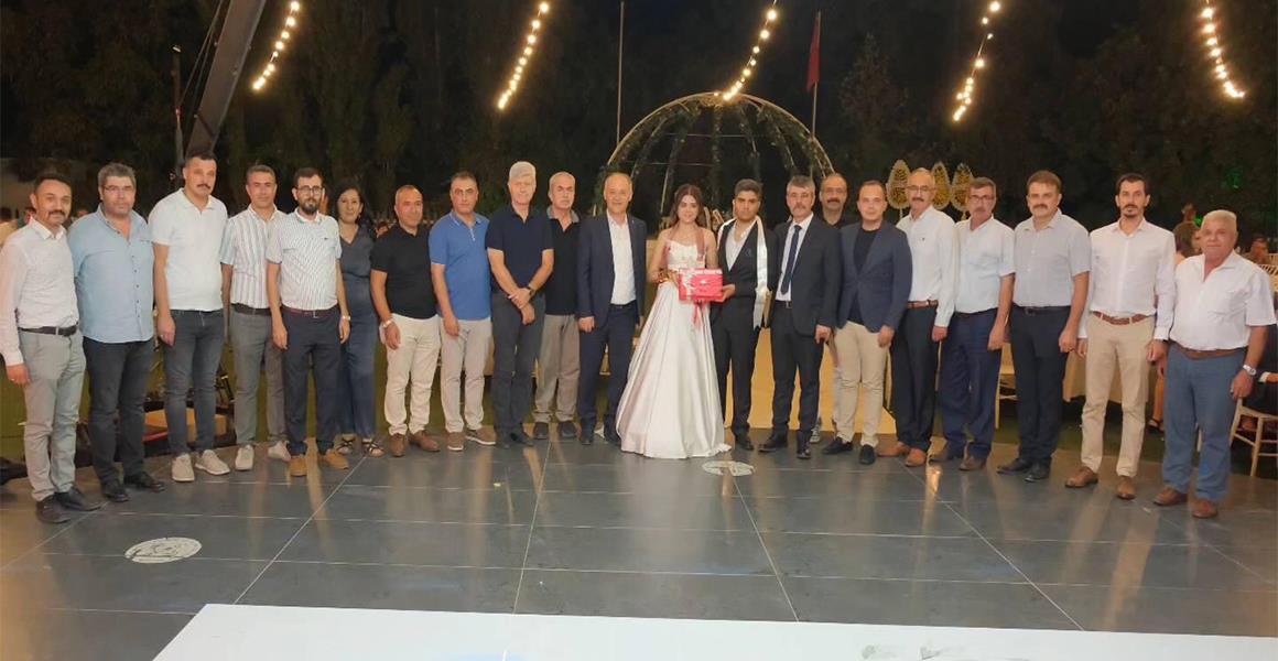 PAKİZE & İLKBEY KARDEŞİMİZE SAĞLIKLI MUTLU ÖMÜRLER DİLERİZ.