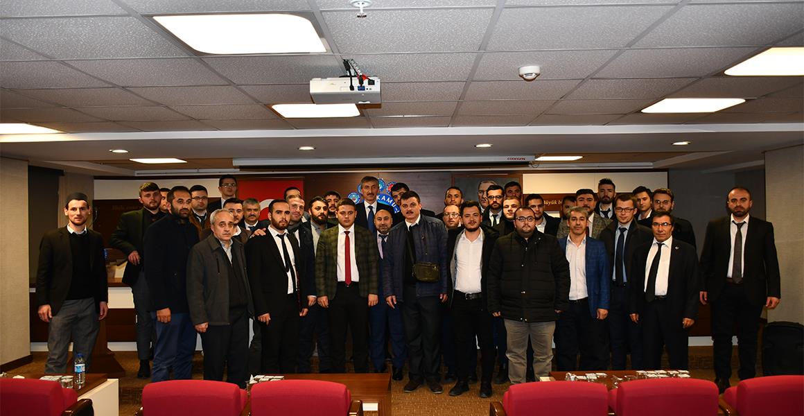 DİN HİZMETLERİ SINIFINDA BULUNANLAR KADROLU OLMALI