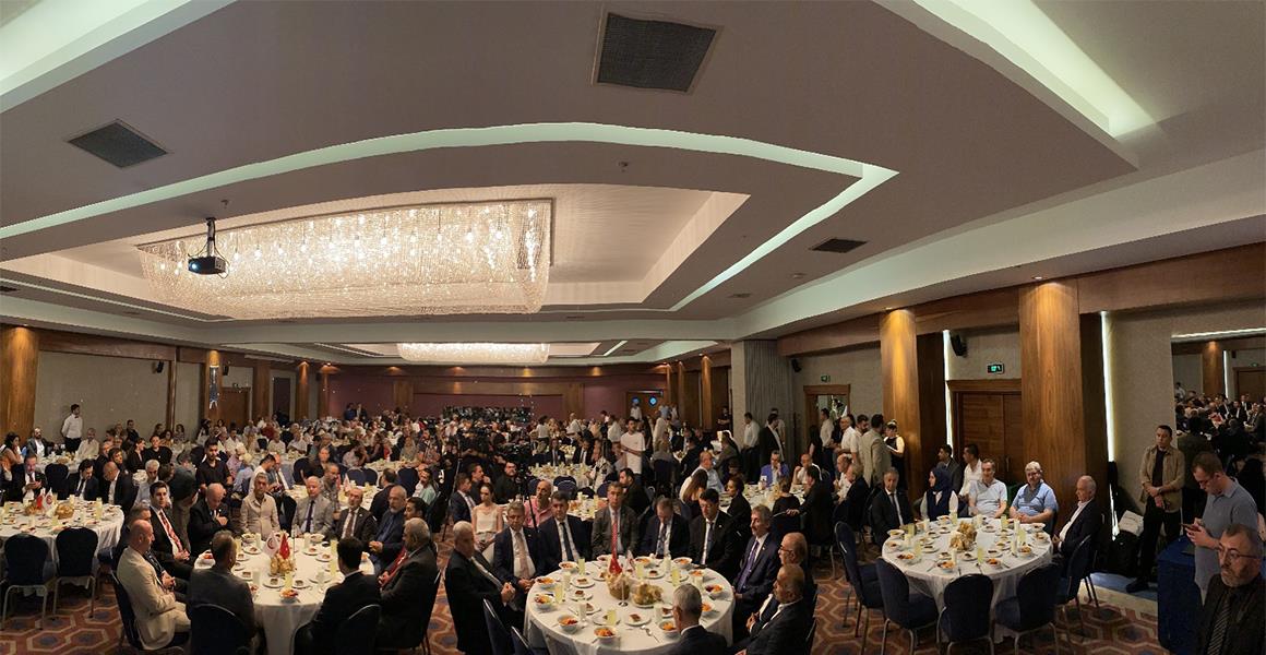 "BİR OLALIM, İRİ OLALIM, DİRİ OLALIM"