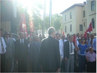 VAKIFLAR ŞUBEMİZ:ŞEHİTLERİMİZE SAHİP ÇIKIYORUZ