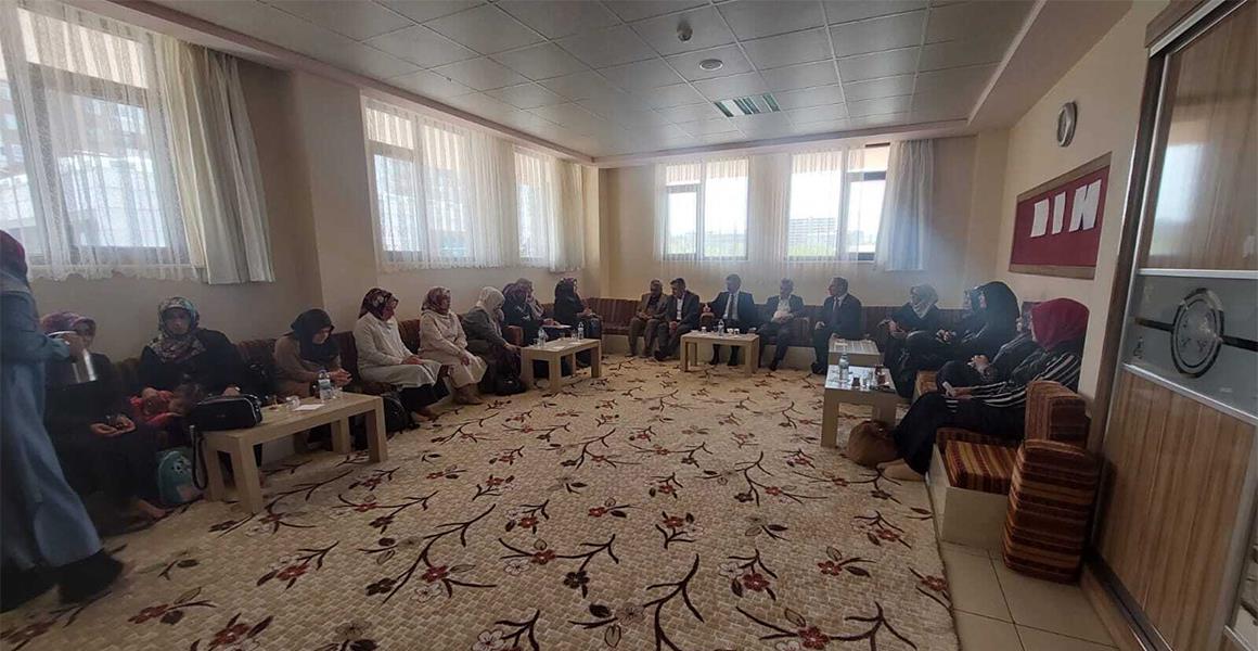 "KUR`AN KURSU ÖĞRETİCİLERİMİZ FEDAKARCA GÖREV YAPIYORLAR"