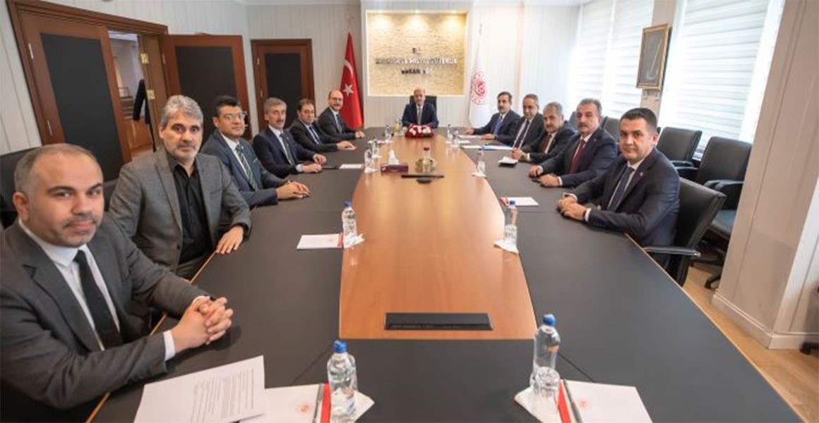 ÇALIŞMA VE SOSYAL GÜVENLİK BAKANI VEDAT BİLGİN`İ ZİYARET ETTİK