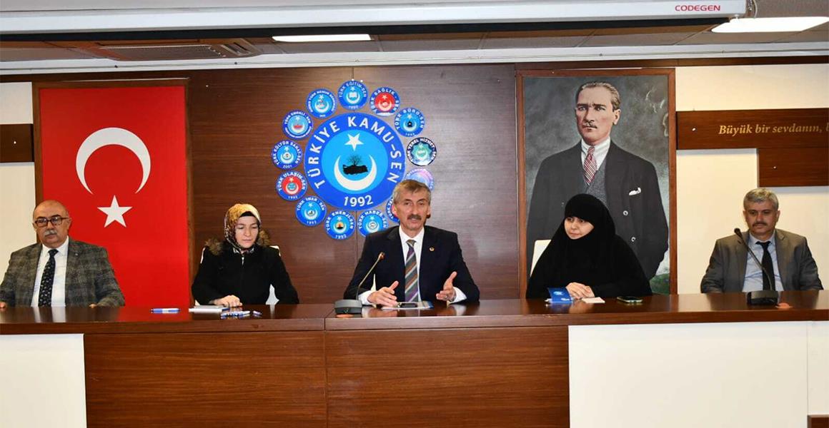 FAHRİ KUR`AN KURSU ÖĞRETİCİLERİMİZE KADRO VERİLMELİDİR