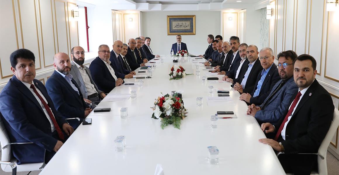 Türk Diyanet Vakıf-Sen SEVDADIR. Türk Diyanet Vakıf-Sen ÇAREDİR.