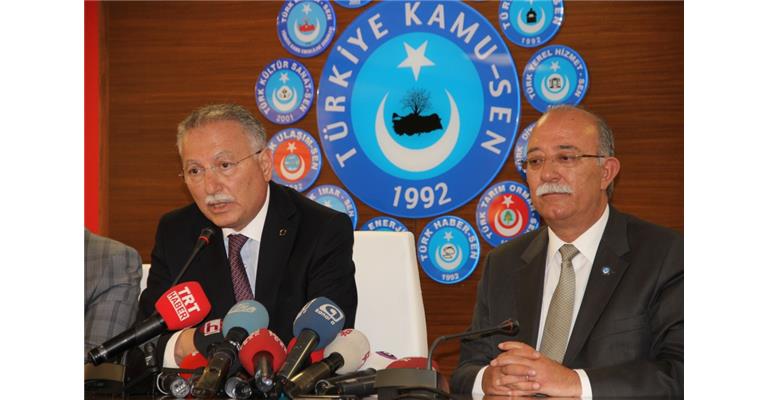 EKMELEDDİN İHSANOĞLU KONFEDERASYONUMUZU ZİYARET ETTİ