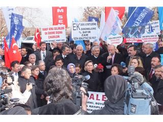 2014 YILI BÜTÇESİNİN FİNANSÖRÜ, YANDAŞ SENDİKADIR!