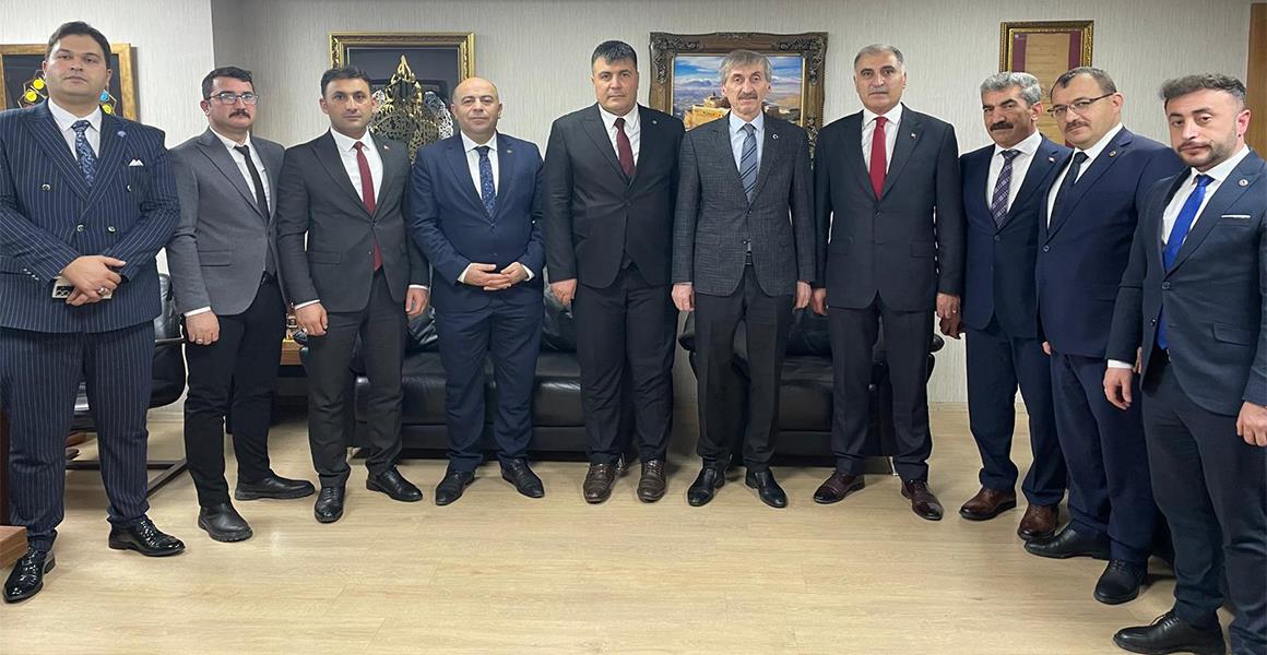 TÜRKİYE KAMU-SEN SİVAS TEMSİLCİLİĞİNDEN GENEL BAŞKANIMIZA ZİYARET