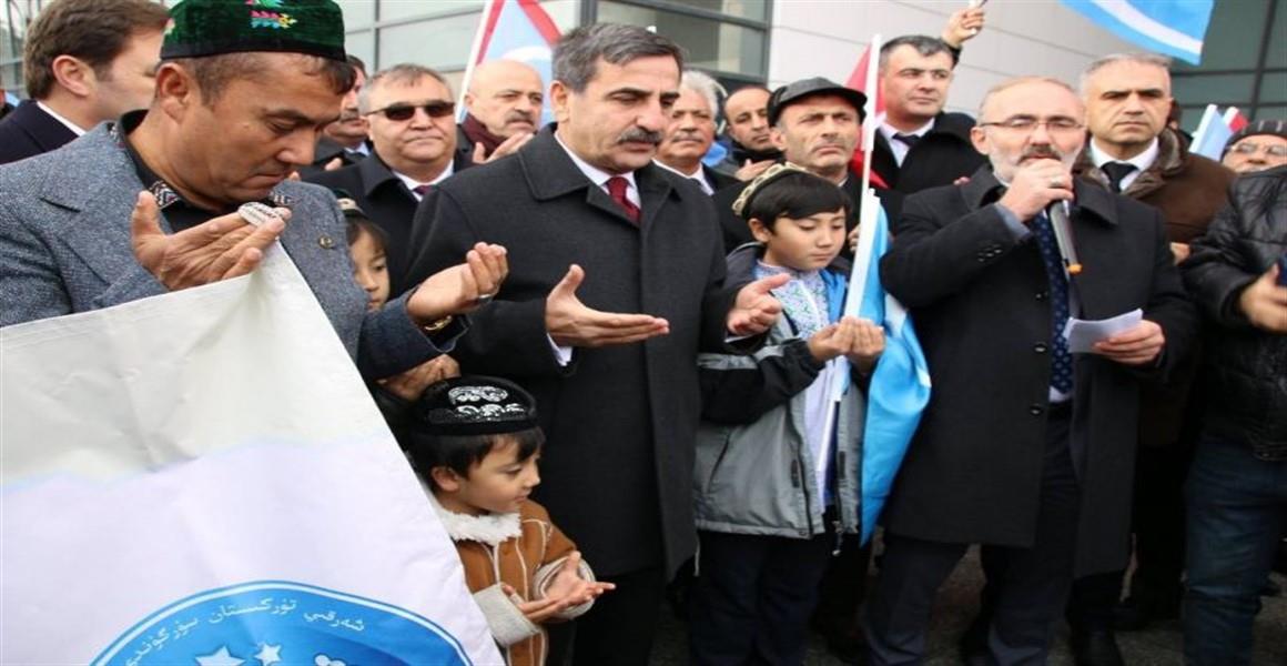 BM GÖREVE, DOĞU TÜRKİSTAN`DA MEZALİME DUR DE!