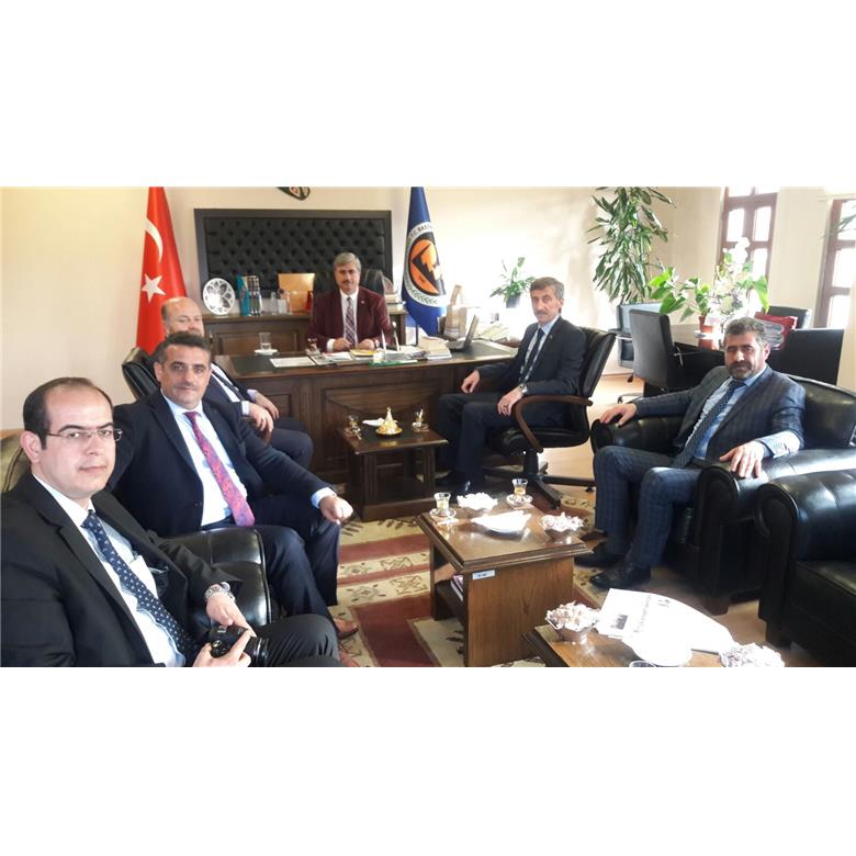 GENEL BAŞKANIMIZ VE GENEL BAŞKAN YARDIMCILARIMIZ TRABZON VAKIFLAR BÖLGE MÜDÜRÜNÜ ZİYARET ETTİ.