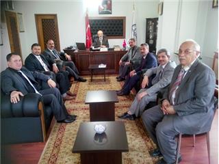 DENİZLİ ŞUBE : YENİ YÖNETİM KURULU İLMÜFTÜMÜZ VEYSEL ÇAKI`YI MAKAMIN`DA ZİYARET ETTİ.