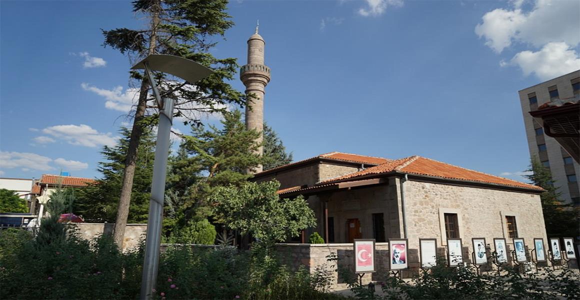 RUHLARI ŞÂD, MEKÂNLARI CENNET OLSUN.