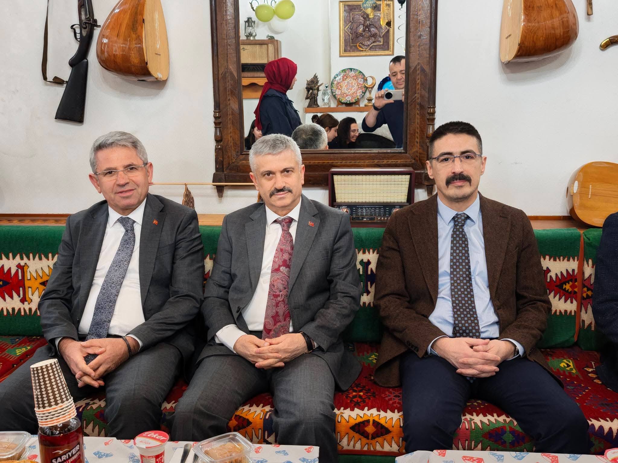 OSMANİYE VAKFI’NDA ÜNİVERSİTELİ GENÇ KARDEŞLERİMİZLE BİRLİKTE İFTAR PROGRAMINDA BİR ARAYA GELDİK.