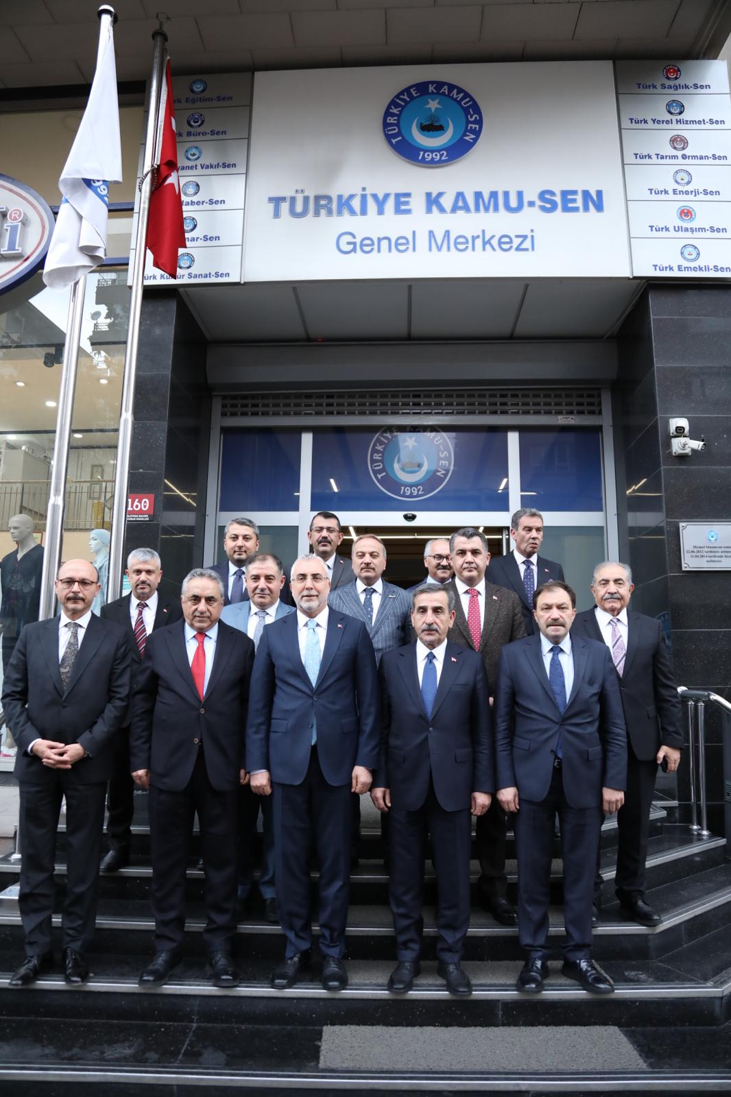 ÇALIŞMA VE SOSYAL GÜVENLİK BAKANI PROF. DR. VEDAT IŞIKHAN'DAN SENDİKAMIZA ZİYARET