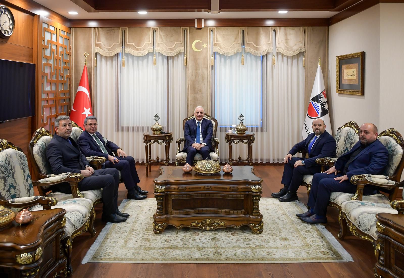 DİYARBAKIR VALİSİ MURAT ZORLUOĞLU MAKAMINDA ZİYARET EDİLDİ.