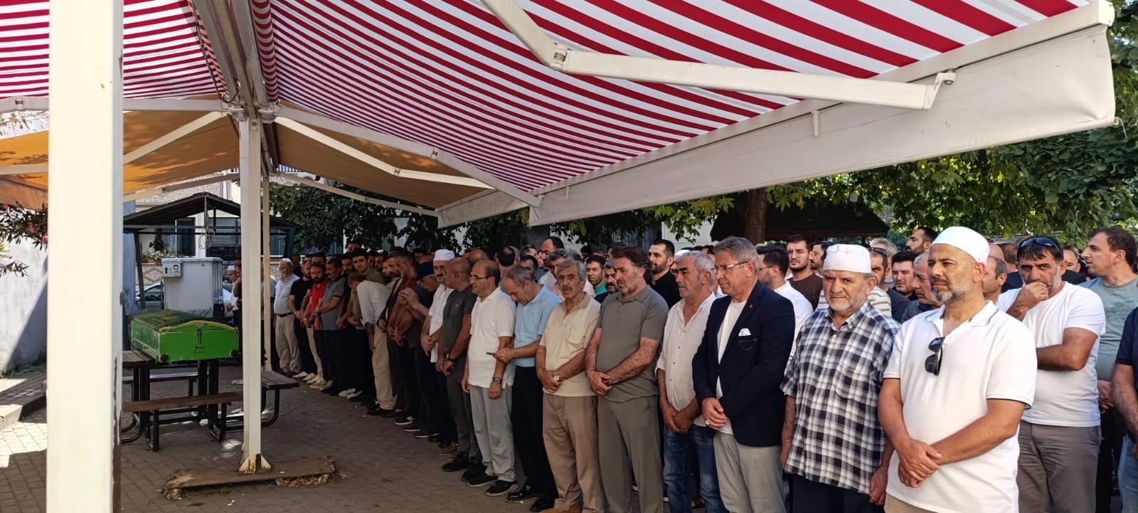 Genel Sekreterimiz Hilmi Şanlı, Merhum Üyemiz Murat Tekin’i Son Yolculuğuna Uğurladı.