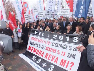 3 + 3’LÜK ZAM PROTESTO EDİLDİ